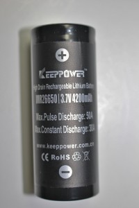 Flat-top 26650 battery