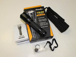 Fenix TK09 package