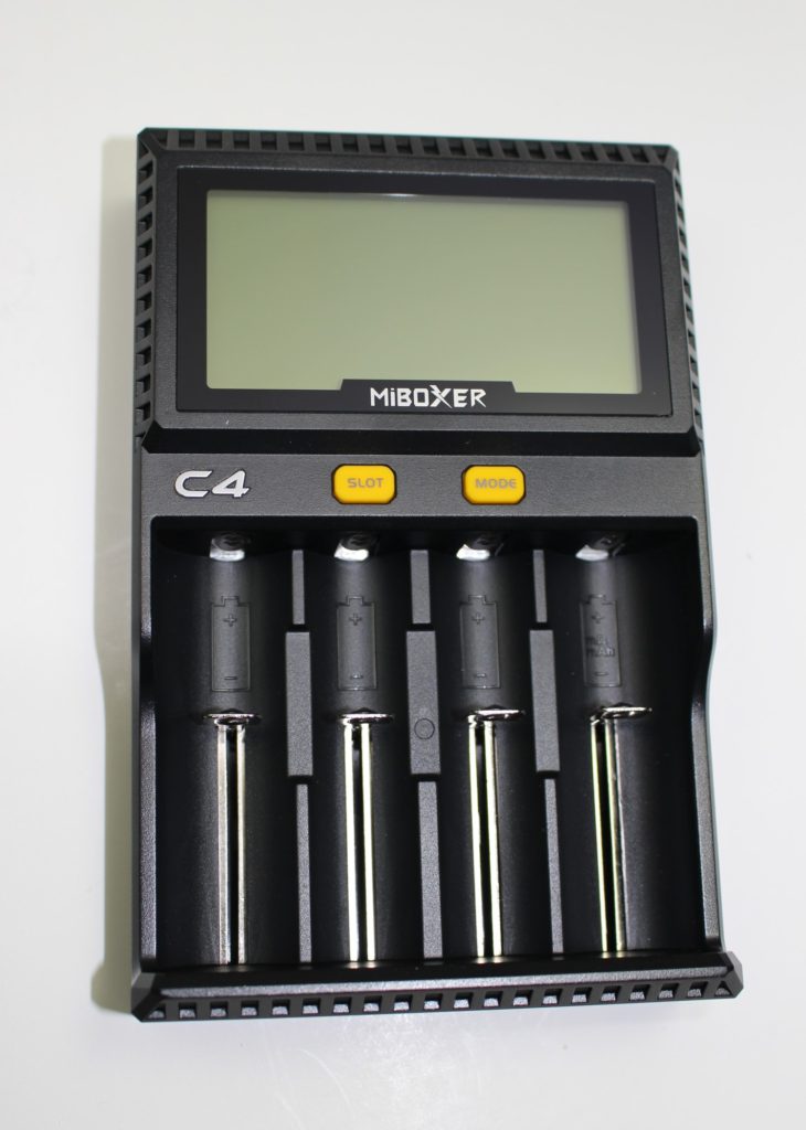 MiBoxer C4 Smart Charger