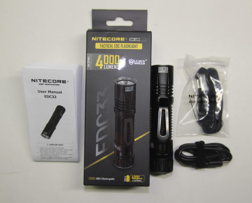Nitecore EDC33 package